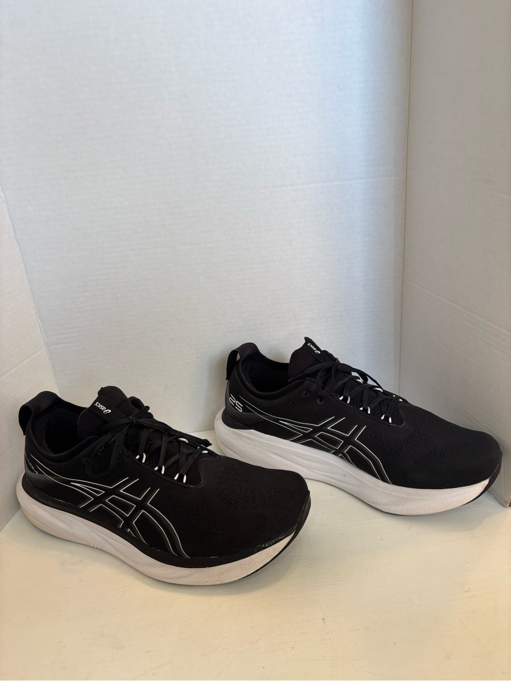 ASICS GEL-Nimbus 25 black and white athletic shoes men’s size US 15 - Picture 3 of 9